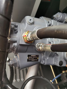 Excavatrice sur chenilles hydraulique d'occasion Hitachi ZX75 de 7,5 tonnes, origine Japon, avec moteur Yanmar, boîte de vitesses, pompe à engrenages, prix - Product Image 4