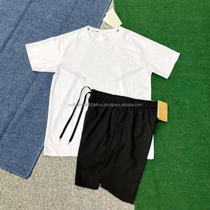 Nouvel ensemble de survêtement décontracté 2 pièces en soie glacée à séchage rapide avec petits crochets, collection été 2026 de la marque Sport - Product Image 4