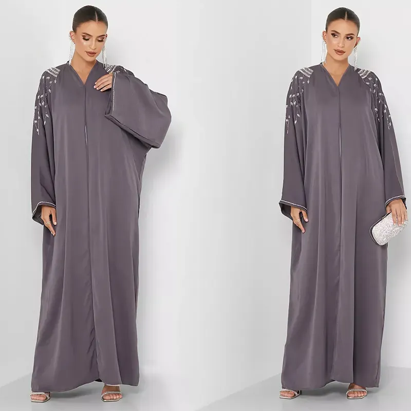 Custom Winter Coat Saudi Simpel Pleated Abaya Dress islamic Clothing Wholesale Embroidered Modest Jalabiya Abaya For Women