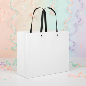 Bolsa de Regalo de Lujo Simple con Diseño de Cuerda Plana de Diez Hilos, Embalaje de Cartón Biodegradable con Impresión de Logotipo en Lámina Offset - Product Image 6