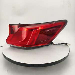 Kit de rétrofit LED AURON pour Lexus CT2 2012-2020 - Clair, neuf, Plug & Play, 12V 36W 6000K 6000 Lumens, feux arrière/clignotants rouges - Product Image 2