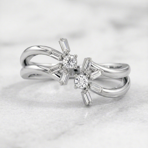 Anillo de Compromiso de Oro Blanco con Diamantes y Esmeraldas en Corte Pera, Certificado IGI, Oro Sólido de 14K, Anillo de Boda Romántico para Mujer - Product Image 1