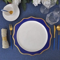 Service de table en porcelaine fine avec assiettes de présentation, bleu cobalt, bord festonné, bordure dorée, corps blanc, pour mariage, fête, hôtel, maison, restaurant