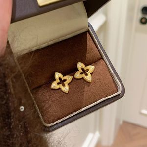 Pendientes, Pulsera y Collar Retro con Diseño de Flor de Diamante, Estilo Dinero Vintage al Viento, Oro Antiguo con Trébol de Cuatro Hojas - Product Image 4