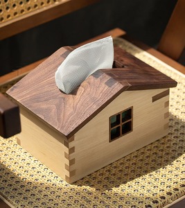 Caja de pañuelos de madera mini de diseño clásico, soporte y organizador de almacenamiento pequeño para el hogar - Product Image 1