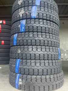 PNEUS Neufs 12.00R20 12.00R24 Pneus radiaux pour camions lourds pour différents modèles - Product Image 5