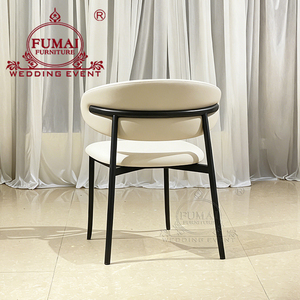 Chaise de banquet nordique rembourrée avec structure en aluminium - Product Image 3