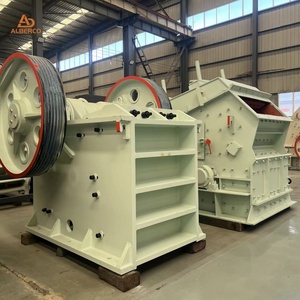 מגרסת לסתות תעשייתית כבדה עם מנוע ותיבת הילוכים לריסוק ראשוני של אבן מחצבה, קו ייצור, אחריות לשנה - Product Image 1