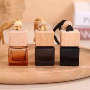 Luxuriöser 8 ml Parfümflakon für das Auto aus farbigem Glas, Lufterfrischer-Anhänger und Diffusor-Flasche für ätherische Öle und Duftornamente - Product Image 3