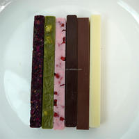 Tablette de chocolat blanc Strawbemy, soyeuse et lisse, spéciale Saint-Valentin, emballage cadeau personnalisable, collation, pur beurre de cacao, confiture