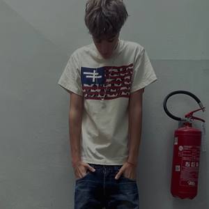 Camiseta de Manga Corta con Estampado Personalizado para Hombre, 280 g/m², Algodón Liso, Estampado Digital, Bordado, Ajustada, Nueva Tendencia Juvenil <span class=keywords><strong>Moda</strong></span> 2026 - Product Image 2