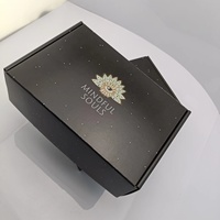 Boîtes d'expédition en papier noir avec logo personnalisé Boîtes en carton ondulé pour petites entreprises Boîtes d'emballage cadeau Conteneur en carton