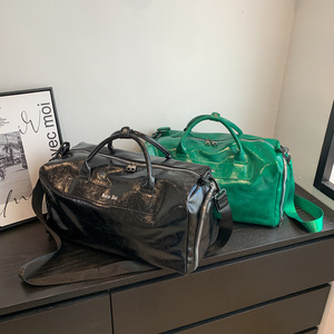 Sac de voyage personnalisé en cuir PU grande capacité, avec séparation sec/humide, bandoulière, pour sport et fitness - Product Image 6
