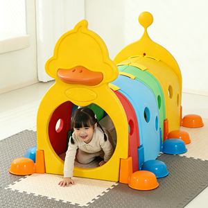 Lots d'équipements de jeux souples en gros, y compris une <span class=keywords><strong>piscine</strong></span> <span class=keywords><strong>à</strong></span> balles et un <span class=keywords><strong>tunnel</strong></span> en plastique flexible pour les aires de jeux commerciales intérieures - Product Image 1