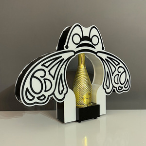 ชั้นวางไวน์รูปทรงผึ้งพร้อมไฟ LED สีรุ้งอะคริลิกสำหรับจัดแสดงงานปาร์ตี้ เหมาะสำหรับแชมเปญ ไวน์แดง วอดก้า - Product Image 3