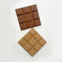 Sous-verres carrés en bois massif au design moderne et respectueux de l'environnement, et coussinets isolants thermiques de 10 mm d'épaisseur pour hôtels et maisons