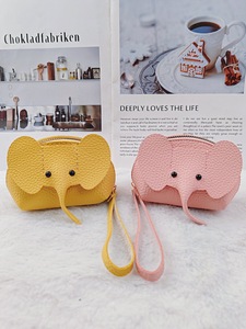 Porte-monnaie créatif en cuir pour femme avec fermeture éclair, motif éléphant, pendentif enveloppe rouge, rangement pour cartes en alliage - Product Image 2