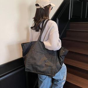 <span class=keywords><strong>Sac</strong></span> à bandoulière pour <span class=keywords><strong>femme</strong></span> en toile denim style coréen, doublure en nylon de luxe, léger, design multi-poches pour l'été et la plage, motif lettre - Product Image 4