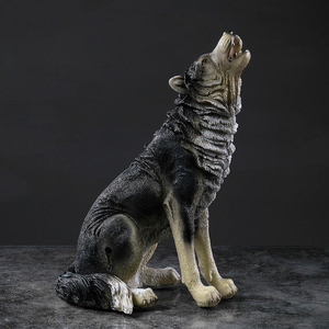 Lupo ululante nero personalizzato - Statuetta di fauna selvatica per l'arredamento della casa - Product Image 5