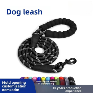 Correa acolchada de nailon para mascotas para perros grandes y medianos, cadena sólida reflectante a prueba de explosiones para perros, Equipo de moda para caminar para perros - Product Image 4