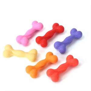 Suministros de silicona de grado alimenticio para mascotas, duraderos, resistentes al agua, para entrenamiento en forma de hueso, macarrones de colores, juguetes interactivos para morder molares - Product Image 6