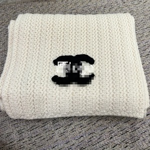 Sciarpa Invernale Personalizzata Ricamata in Stile Vintage, Accessorio Stampato per Neonati e Bambini, Sciarpa Calda Lavorata a Maglia per Bebè - Product Image 3