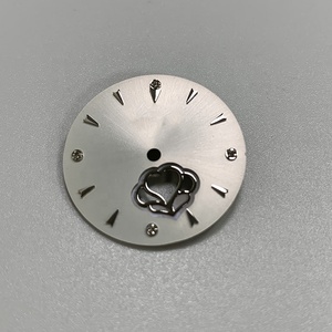 Cadran <span class=keywords><strong>de</strong></span> montre en argent sable <span class=keywords><strong>de</strong></span> haute qualité avec rayons <span class=keywords><strong>de</strong></span> soleil pour montres automatiques, incrustation <span class=keywords><strong>de</strong></span> diamants pour montre femme, pièce adaptée au mouvement 2824 - Product Image 4
