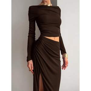 Ensemble sexy personnalisé 2026 pour femme : haut court à épaules dénudées et jupe longue fendue taille haute, manches longues, en tissu à mémoire de forme, tenue de soirée - Product Image 2