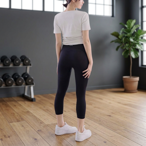 Leggings de yoga noirs sans couture taille haute pour femmes, en Spandex et Nylon, extensibles dans les quatre sens, avec taille élastique, couleur unie - Product Image 1