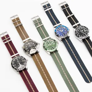 Tali jam tangan nilon dapat disesuaikan Twill Woved Single Pass Slip melalui tali jam tangan Maroon dan pasir tali jam Nato bergaris Khusus 20mm 22mm