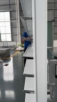 Volets de fenêtre à persiennes en aluminium de bonne qualité, sécurité extérieure, design horizontal moderne pour cuisine et entrepôt, personnalisables