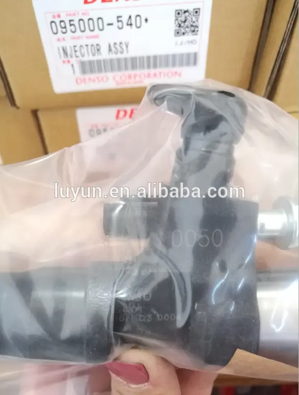 High Quality Diesel Fuel Injector 095000-5402 Common Rail Injection Nozzle 23670-30280 23670-39310 For Toyota 2KD-FTV