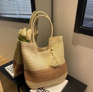 Nuevos bolsos de moda de verano 2025 Light Lady Bolsos de paja de playa de gran volumen Lady Design Monederos para damas - Product Image 2