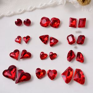 Charmes pour ongles en verre 3D en forme de cœur carré, <span class=keywords><strong>strass</strong></span> en verre <span class=keywords><strong>rouge</strong></span> étincelant, décorations pour ongles du Nouvel An pour bijoux d'ongles DIY - Product Image 2