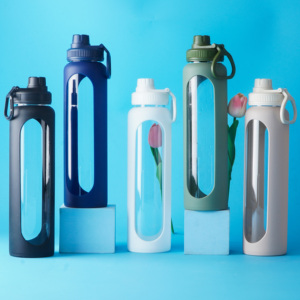 Bouteille d'eau en verre de grande capacité de 32oz 1000ml 1 litre bouteille d'eau en verre borosilicaté cruche d'eau réutilisable avec manchon en silicone - Product Image 1