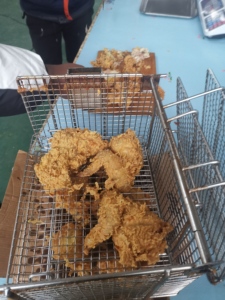 Vente directe d'usine, <span class=keywords><strong>friteuse</strong></span> à poulet de <span class=keywords><strong>25</strong></span> <span class=keywords><strong>litres</strong></span>, 4-6 têtes, <span class=keywords><strong>friteuse</strong></span> commerciale, <span class=keywords><strong>friteuse</strong></span> électrique haute pression - Product Image 5