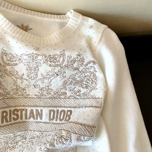 เสื้อสเวตเตอร์คอกลมปัก<span class=keywords><strong>ล</strong></span>ายตัวอักษรสีขาวประดับเพชร <span class=keywords><strong>ผู้หญิง</strong></span> สไตล์หรูหรา เสื้อถักไหมพรมสำหรับฤดูหนาว เสื้อผ้าไซส์ใหญ่สำหรับ<span class=keywords><strong>ผู้หญิง</strong></span> - Product Image 3