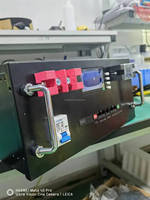 Batterie solaire domestique 5KWh 10KWh 15KWh 48V 100Ah 200Ah 300Ah murale IP65 empilable, stockage d'énergie au lithium LiFePO4