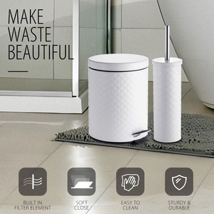 Combo de Baño Compacto y Coordinado - Bote Redondo Blanco de 5L con Relieve y Portaescobillas a Juego - Product Image 2