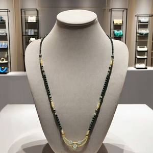 Mangalsutra indien traditionnel en or 22 carats, chaîne de perles noires, pendentif minimaliste en perles et zircon, bijoux à porter au quotidien pour femmes - Product Image 2