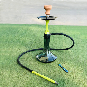 Set de cachimba de vidrio Sheng Ling negro con manguera de 100 cm y boquilla de madera para fumar - Product Image 2