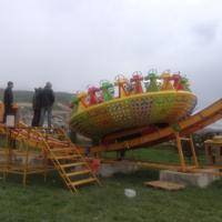 Balade disco volante familiale palpitante Screaming Fun Park UFO Attraction Mega Disk'o Rotating Rides pour une utilisation intérieure et extérieure