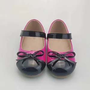 Blote Voeten Baby Kinderen Zomer Kids Nieuwe Stijl Lederen Schoenen Baby Meisjes Sandalen Zacht Licht Katoenen Bloemenband Sleutel Anti Outdoor