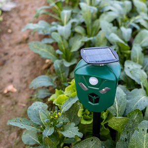 Répulsif Solaire Extérieur Intelligent 360° pour Animaux, Lampe Torche Étanche Contre Oiseaux, Chats et Chiens, Idéal Jardin et Ferme - Product Image 5