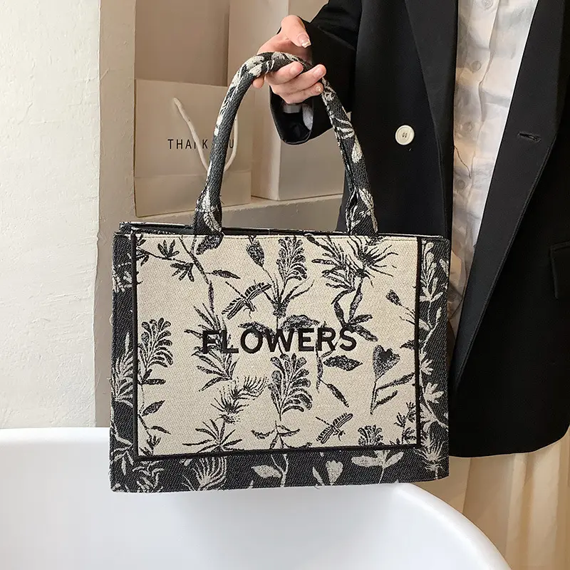 Wholesale custom pattern cheap luxury lady women canvas handbags