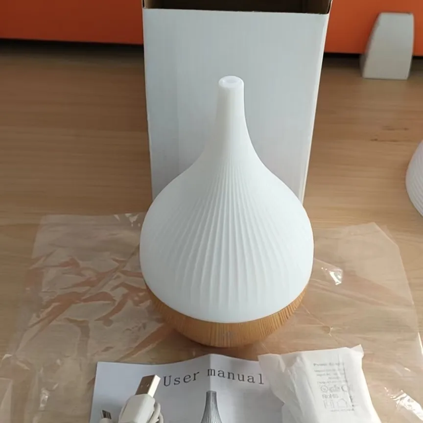 100ML Room Humidifier Aroma Electric Ultrasonic Getter 100ml Essential Oil Diffuser Ultrasonic Aroma Humidifier