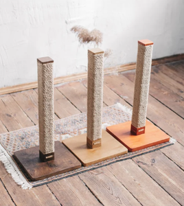 Griffoir pour chat en bois recouvert de sisal fait à la main - Product Image 4