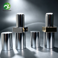 Tube vide pour baume à lèvres et rouge à lèvres, design populaire, unique, argenté électroplaqué, conteneur cosmétique en plastique vide personnalisable en gros