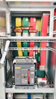GGD 0.4kv Gabinete de entrada interior Interruptor de bajo voltaje Gabinete compacto y eficiente para la industria