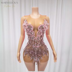 Robe courte en résille cristal personnalisée MF Boîte de nuit Strass doré 21e anniversaire Photo Shoot Robes de fête pour les dames - Product Image 1